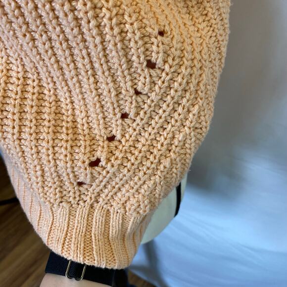 Universal Thread Womens Knit Short Sleeve Top Medium Flutter Sleeve High Neck - Picture 4 of 10